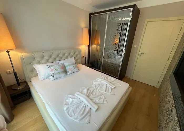 Harmony Palace - Menada Apatments شقة *